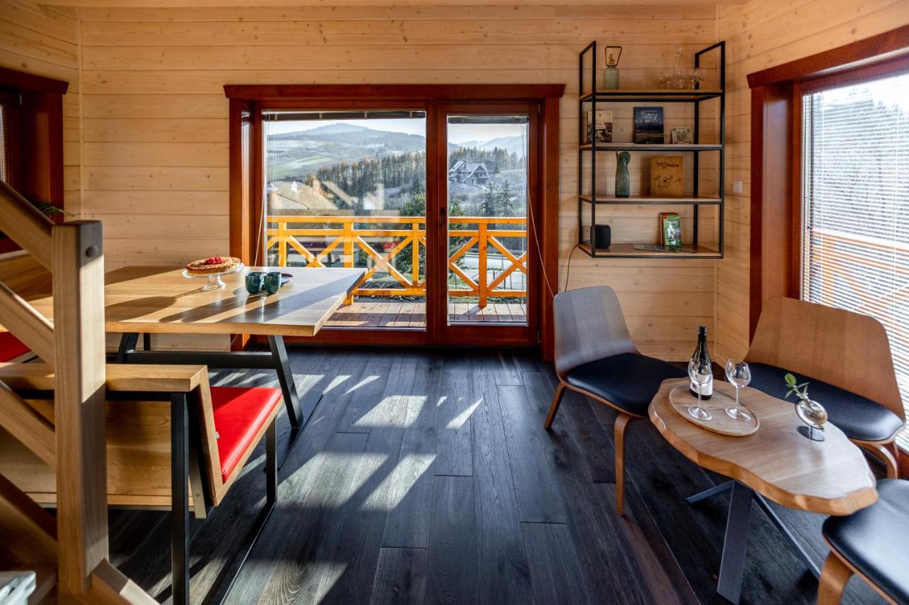 Houten Vakantiewoning "Reisnaarpolen" Royaal Ontbijt, Sauna En Hottub Czarna Gora Exterior photo